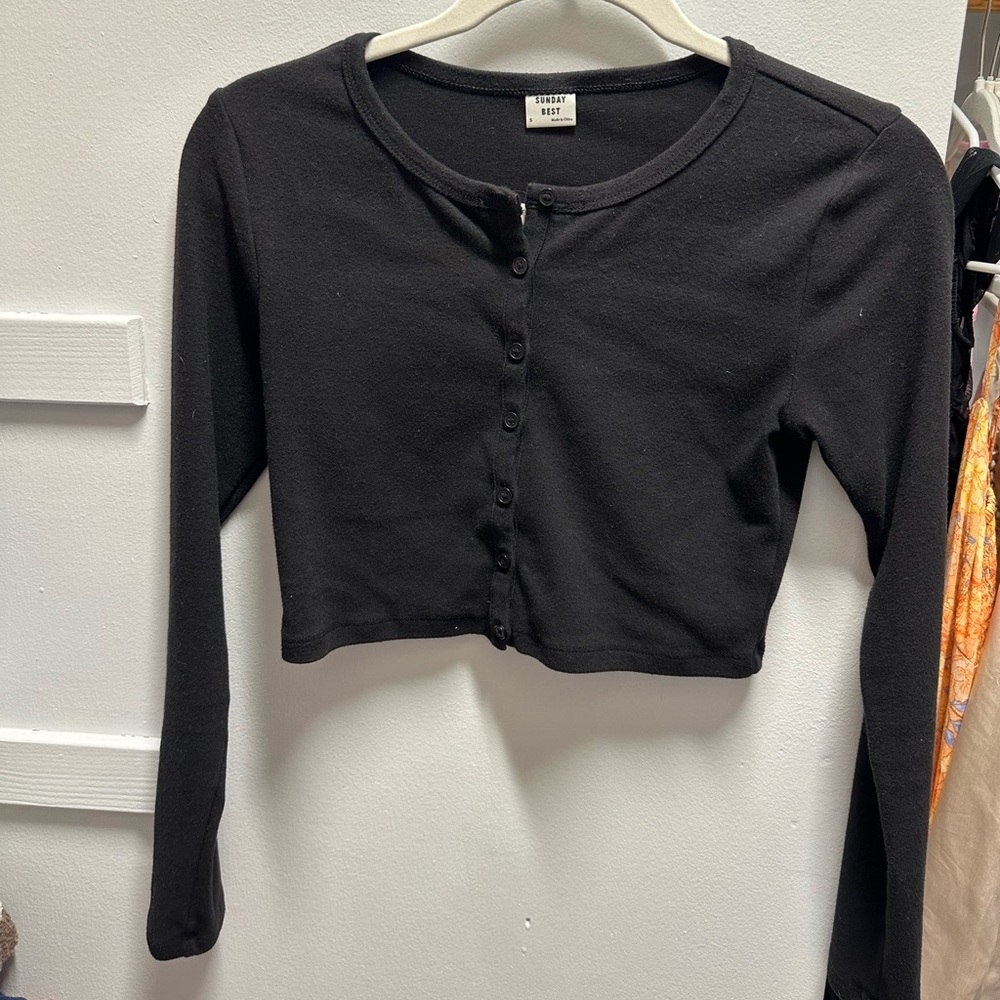 Aritzia Black Cropped Button-Down Top